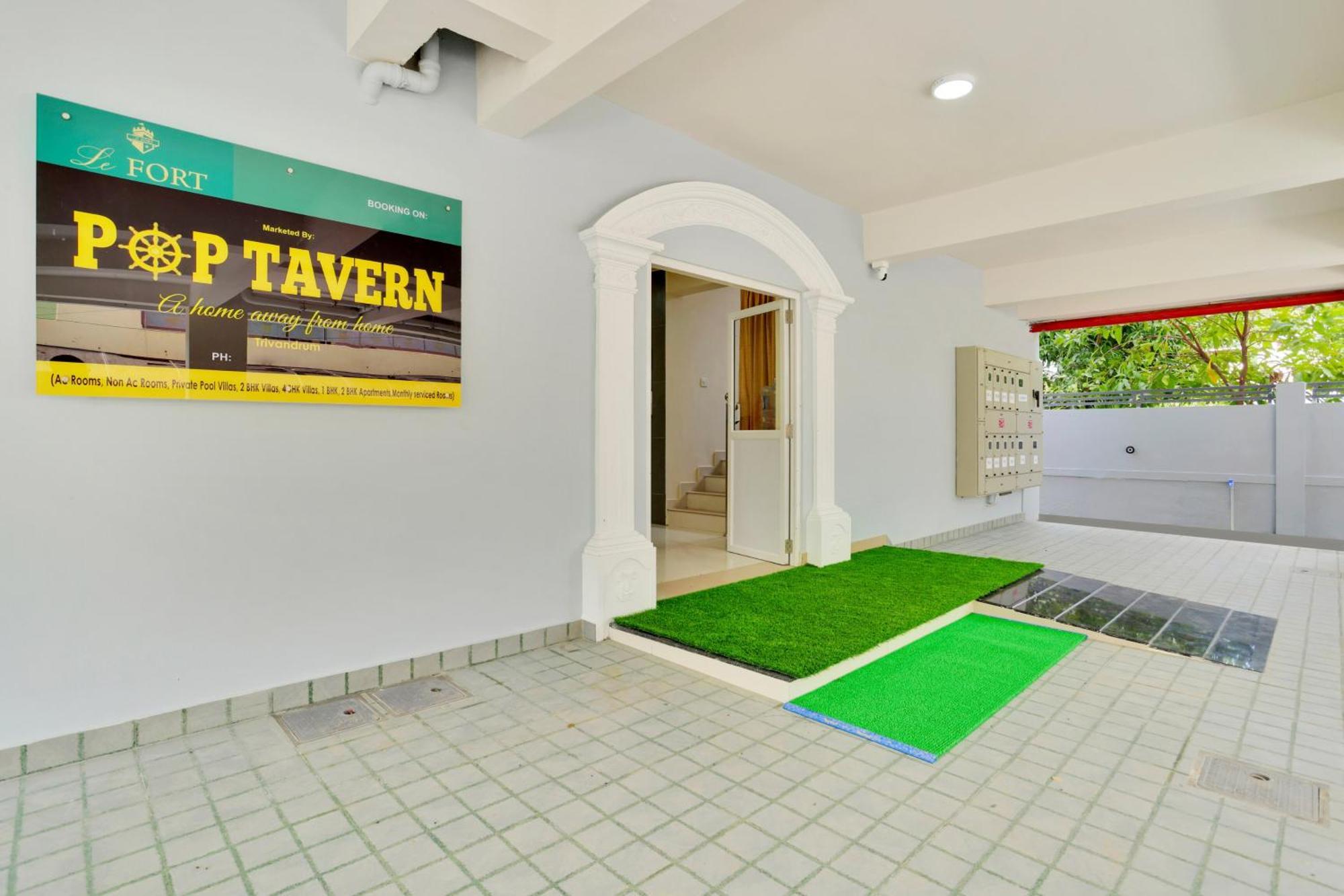 Collection O Lefort Luxe By Poptavern Hotel Thiruvananthapuram ภายนอก รูปภาพ